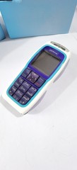 Nokia 3220 Unlocked GSM 850, 1800, 1900 Mobile Phone – random color with box