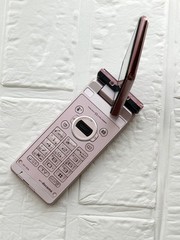SHARP SH-03A NTT docomo Japanese Flip phone Pink Garakei Keitai kawaii Retro