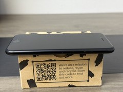 Apple iPhone SE (2nd Gen.) 64GB Black Unlocked Worldwide Very good (77% Battery)