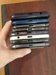 Lot of 8 Motorola Moto Z2 / G7 Power and other For parts