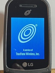 LG 441G TracFone Flip Cell Phone Tested Working Battery Included LG441GB