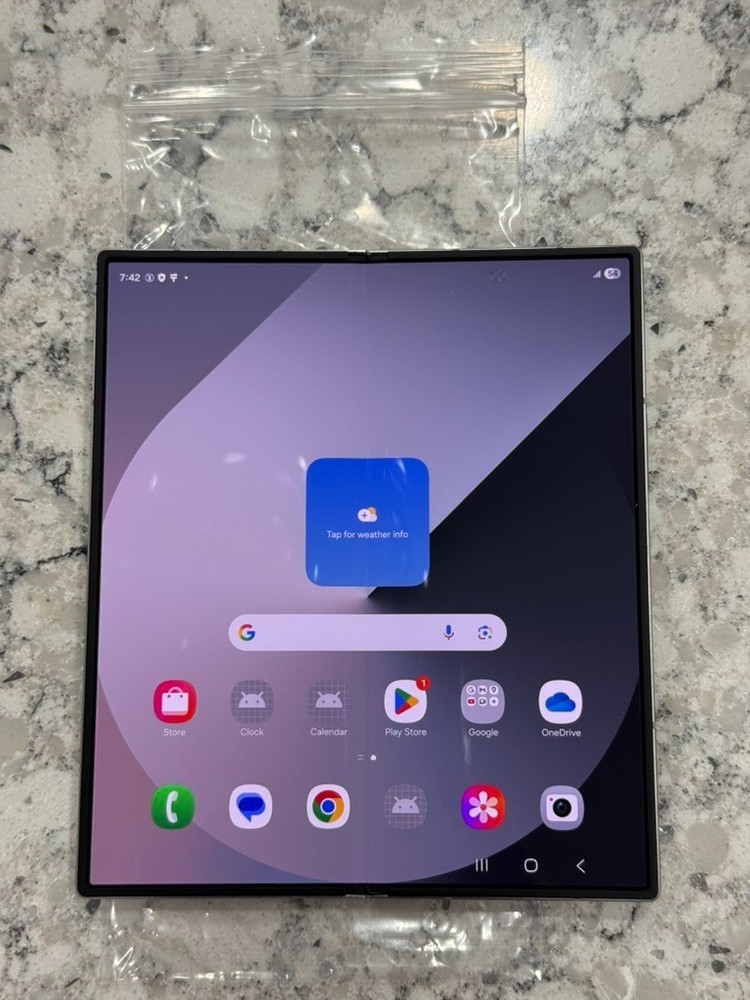 Samsung Galaxy Z Fold 6 5G SM-F956U1 256GB UNLOCKED – OPEN BOX EXCELLENT