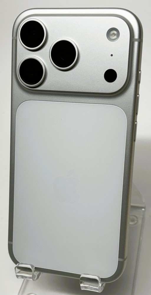 Apple iPhone 17 Pro – 256 GB – Silver – Verizon – Flawless – Same Day Shipping
