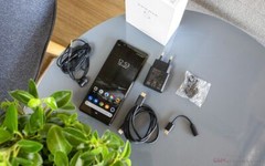 Sony Xperia 5 J8210 J9210 128GB+ 6GB Factory Unlocked Smartphone- New Unopened