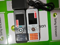 Sony Ericsson W580i W580c gray, white , pink, black,Mobile Phone.(Walkman)