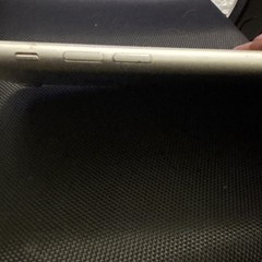 Apple iPhone 7 Silver A1660 Bar Smartphone Lightning Connector Mobile Phone
