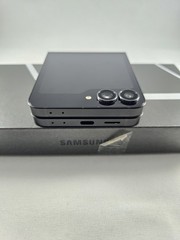 Samsung Galaxy Z Flip7 FE SM-F761U – 256GB – Black (Unlocked) –