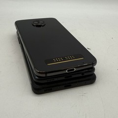 LOT OF 3 – Samsung Galaxy A20 – Samsung Xcover pro – Moto Z3 Play – (B12:16)