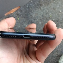 Apple iPhone SE (3rd Gen) 64GB Black Bar Smartphone For Parts/Not Working