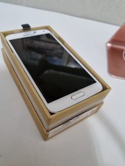 NEW 4G 16GB SAMSUNG GALAXY S5 SM-G900F White