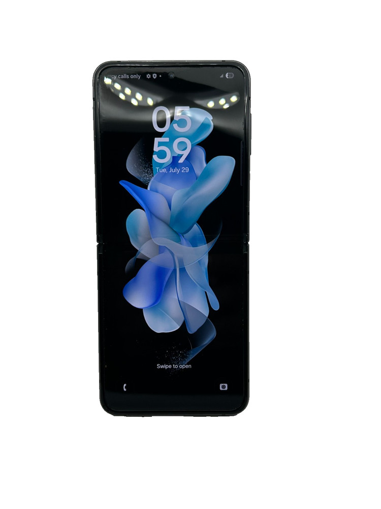 Samsung Galaxy Z Flip4 – 128GB – Graphite – Unlocked (Any Carrier) Smart Phone