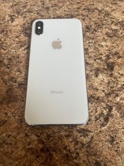 Apple iPhone X – 256GB – White (Verizon) A1865 (CDMA + GSM)