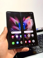 Samsung Galaxy Z Fold 3 Unlocked 256GB Black (Cracked) #24218