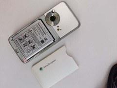 Sony Ericsson Unlocked K660 K660i 2G /3G HSDPA 2100 Keyboard Phone