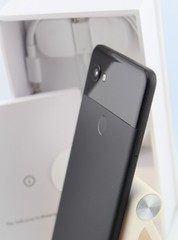 Open Box – Google Pixel 2XL 64GB Black (UNLOCKED) – Free Shipping