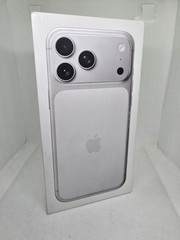 Apple iPhone 17 Pro Max A3257 – 256GB – Silver -!!! Check ESN!!