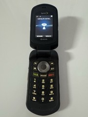 Kyocera DuraXT E4255- Black and Silver ( Sprint ) Cellular Flip Phone – Works