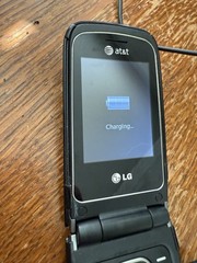LG A340 – Black (AT&T) Cellular Flip Phone. Works & Charges.