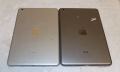 Lot of 2 Apple iPad Mini A1432 First Gen A1489 Second Gen For Parts or Repair