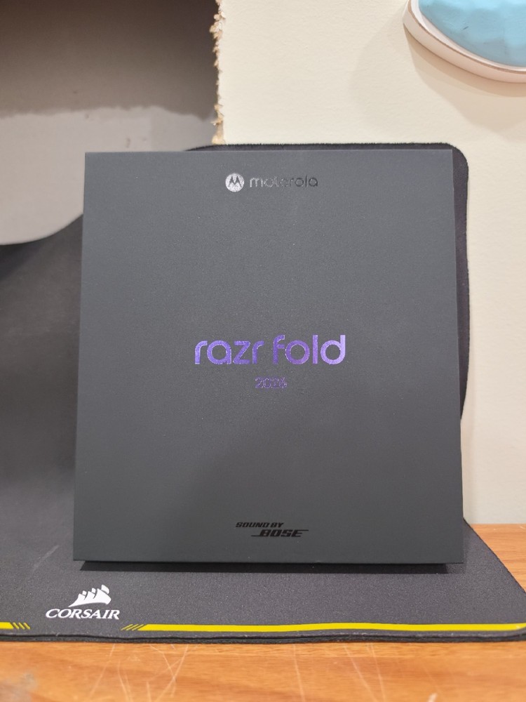 Motorola Razr Fold 2026 16gb+512gb Pantone Blackened Blue