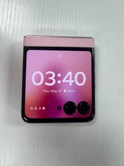 Motorola Razr 2025 – 256GB – XT2553-3 – Parfait Pink (Verizon) – LCD Spot