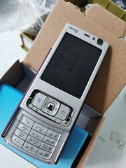 Pristine Condition Nokia N95 – Silver (Unlocked) Smartphone + Warranty