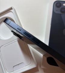 Apple iPhone 13 – 128 GB – Midnight (Unlocked) Plus Extras