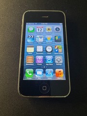 Apple iPhone 3GS – 16 GB – Black (Unlocked)
