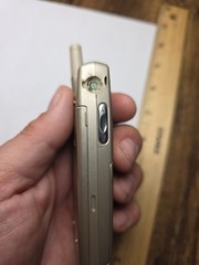 Samsung SGH-N105 – Gold and Gray ( VoiceStream ) Very Rare GSM Phone – Untested