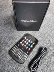 BlackBerry Q10 – Unlocked 3.1″ 8MP 4G 16GB GPS Bluetooth Cellphone