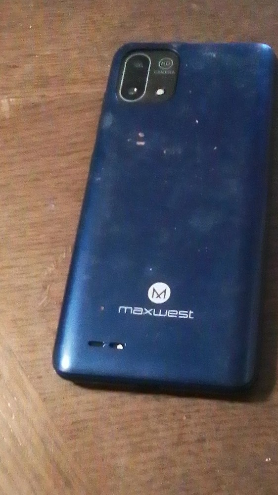 Maxwest Blue Smartphone 8.0 MP Camera Bar Style Sleek Design High-Resolution