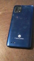 Maxwest Blue Smartphone 8.0 MP Camera Bar Style Sleek Design High-Resolution