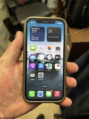 Apple iPhone 12 Straight Talk 6.06″ Black, 64GB