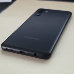 Samsung Galaxy A13 5G 6.5 64GB, Black 4GB RAM Black Smartphone Straight