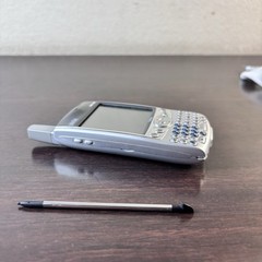 Pre-Owned Rare PalmOne Treo 600 Cell Phone Smartphone (Verizon) Silver