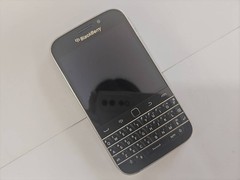 BlackBerry Classic Q20 3.5″ 8MP 16GB 2GB RAM black LOT Unlocked