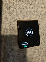 Motorola Razr+ 2025 256GB Unlocked 5G Flip 50MP Ai Camera Mocha