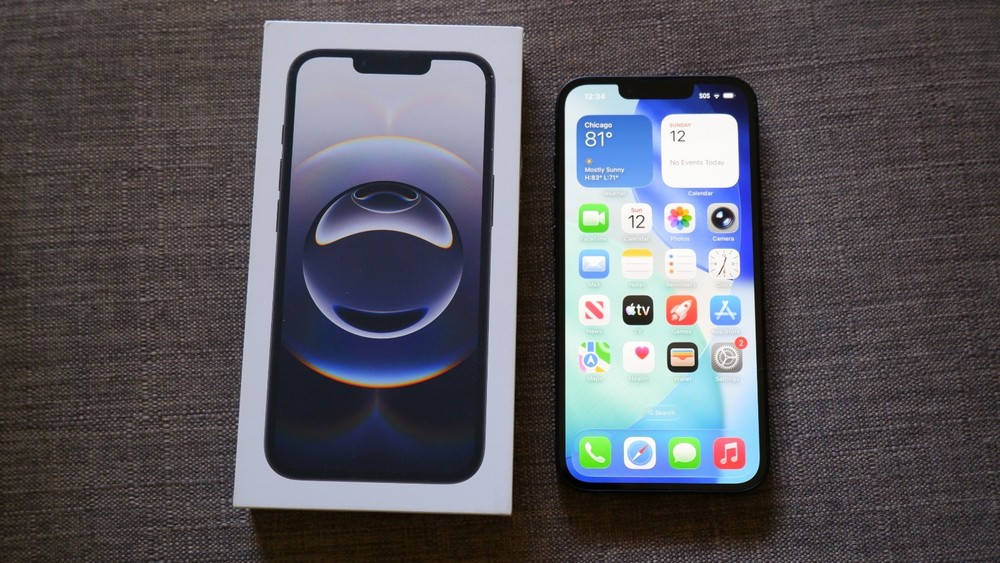 New Iphone 16e 128GB locked to Tracfone/Strait Talk/Total Wireless/Simple Mobile