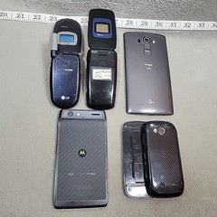 Lot of 5 Android Phones LG Motorola Samsung FOR PARTS READ Untested