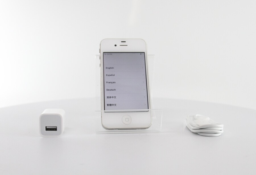 Apple iPhone 4S A1387 16 GB Smartphone – Unlocked – White – Grade A (MC920LL/A)