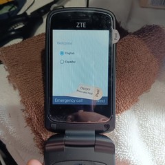 Lot Tracfone Z233VL Black Flip Cell Phone W/ Battery 4GB And Other Accessories