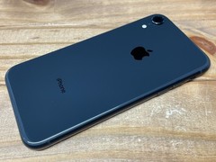 Apple iPhone XR – 128 GB – Black (GCI Locked) A1984 – Works – 79% Bat.