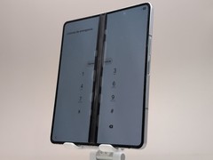 Samsung Galaxy Z Fold5 SM-F946B 512GB Icy Blue Unlocked W086192