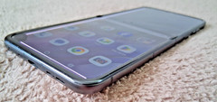 Motorola Razr 2024, 256GB, Gray XT2453-3, Unlocked, Black Dots
