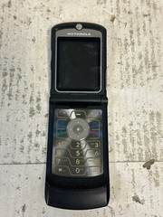 Motorola RAZR / Razor V3 – Black ( AT&T / Cingular ) Flip Phone No Battery