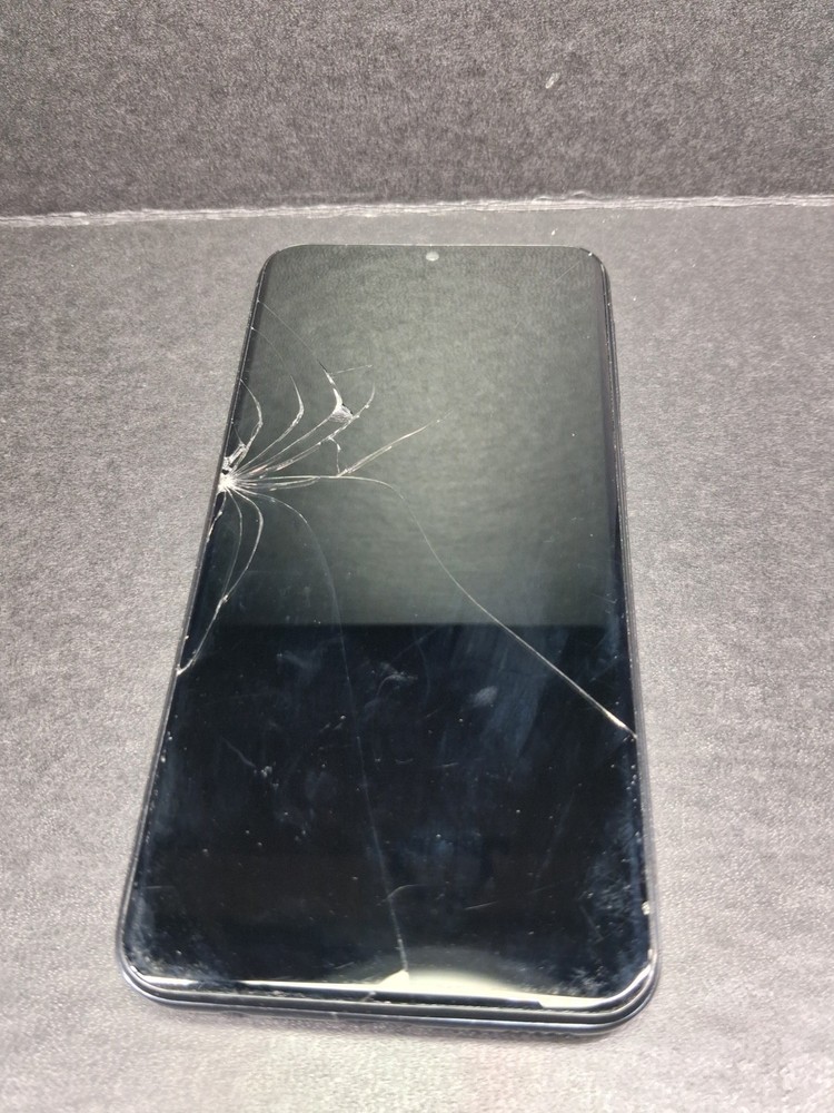 Samsung Galaxy A10e SM-A102U Cricket Wireless 32GB CRACKED SCREEN For Parts Only