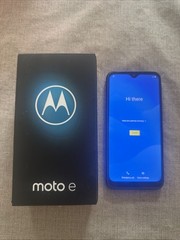 Unlocked Motorola Moto E 2020 32GB Smartphone Excellent Condition w/ Box Blue