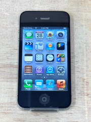 Apple iPhone 4, Black, 8 GB (AT&T) – Model: A1332, GSM, Complete w/ Original Box
