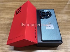 OnePlus 12 5G Snapdragon 8 Gen 3 256GB/512GB/1TB Android 120Hz Display 5400mAh