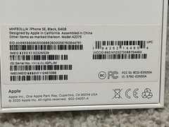 Apple iPhone SE (2020) – 64 GB – Black (Unlocked) w/Morphie juice pack
